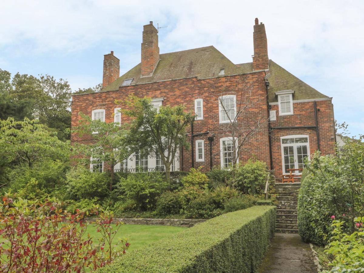 The Manor House Scarborough Exterior foto